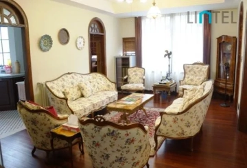 Rm 301 No 2068 Huaihai middle Road(3)