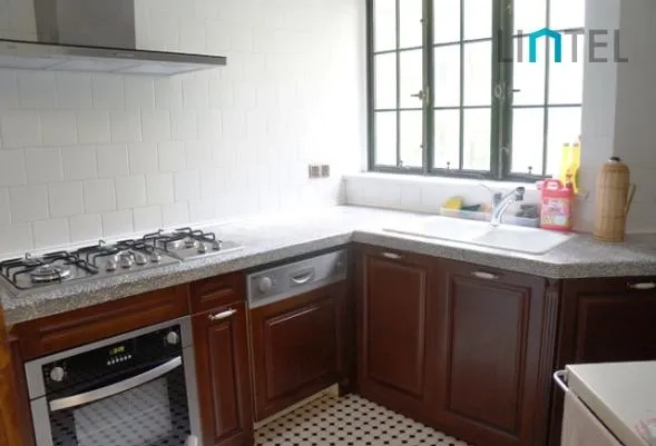 Rm 301 No 2068 Huaihai middle Road(4)