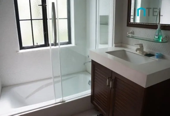 Rm 301 No 2068 Huaihai middle Road(6)