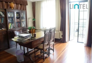 Rm 301 No 2068 Huaihai middle Road(8)