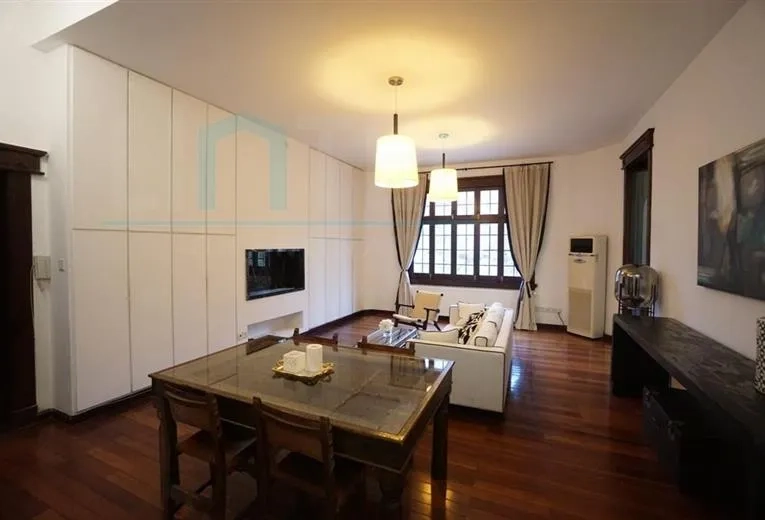 Rm 301 No 399 Huashan Road(3)
