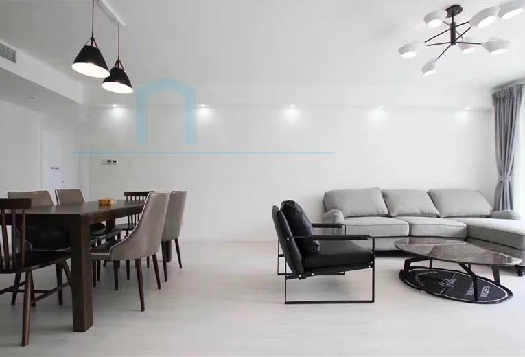 Rm 301 No 5 Ambassy Court(2)