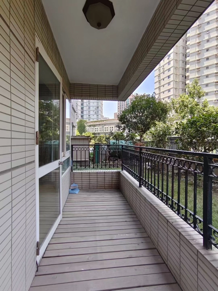 Rm 301 No 5 City Castle(7)