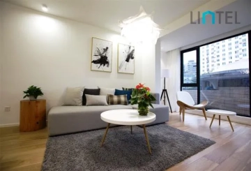 Rm 301 No 5 Lane 591 Hongqiao Road