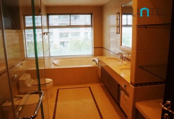 Rm 301 No 65 Shimao Lakeside Garden(9)