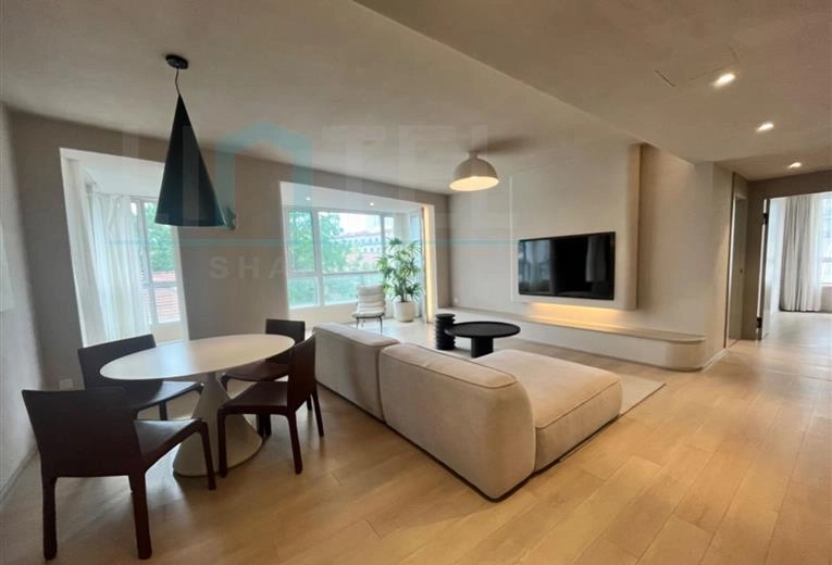 Rm 301 No 7 Edifice(2)