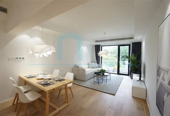 Rm 301 No 7 Manhattan Heights