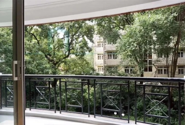Rm 301 No 8 Art Apartment(3)