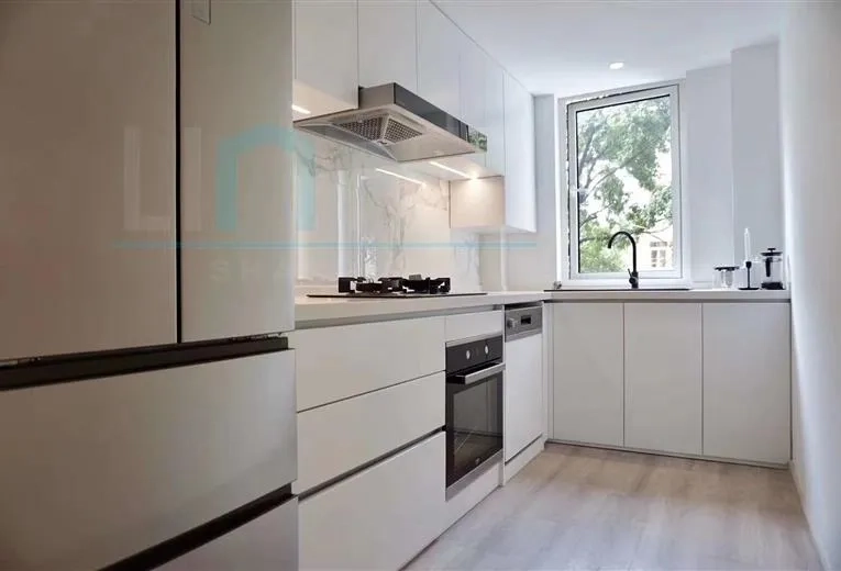 Rm 301 No 8 Art Apartment(5)