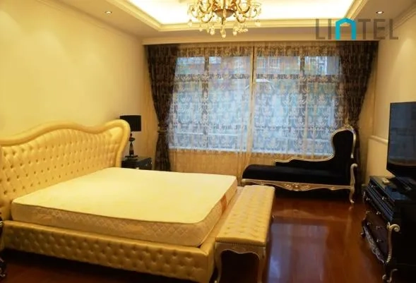Rm 301 No B Lyceum Mansion(8)