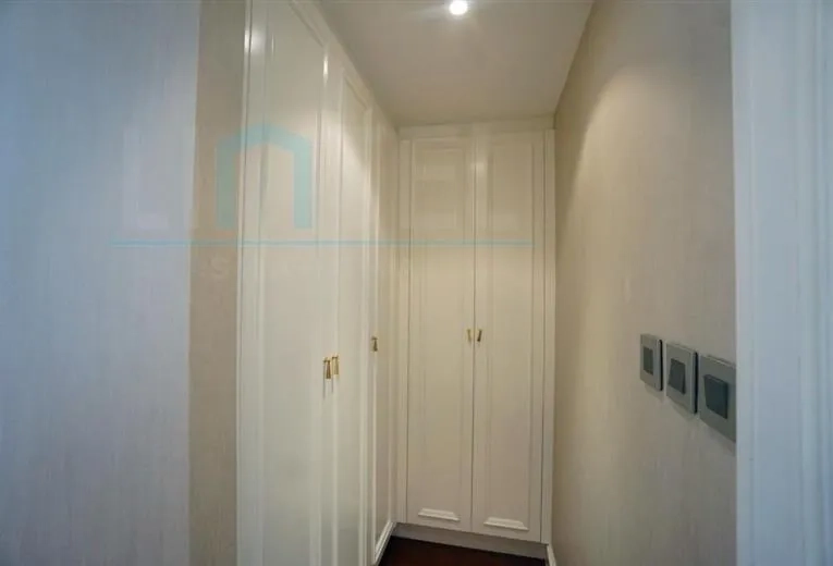 Rm 302 No 1 The Palace I(13)