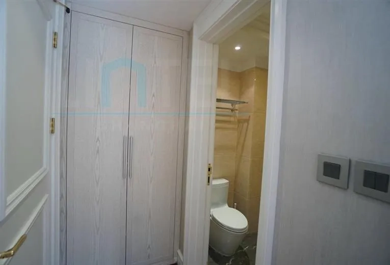 Rm 302 No 1 The Palace I(18)