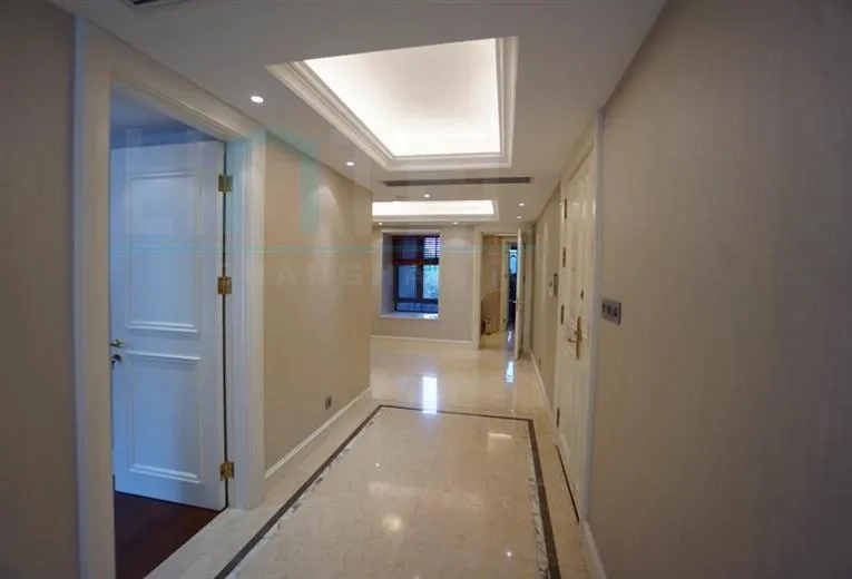 Rm 302 No 1 The Palace I(25)