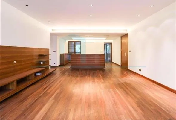 Rm 302 No 10 Lanting Apartment