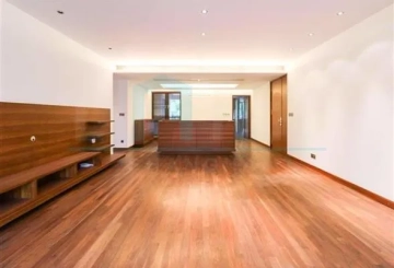 Rm 302 No 10 Lanting Apartment