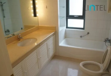 Rm 302 No 2 Green Court I(12)