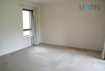 Rm 302 No 2 Green Court I(5)