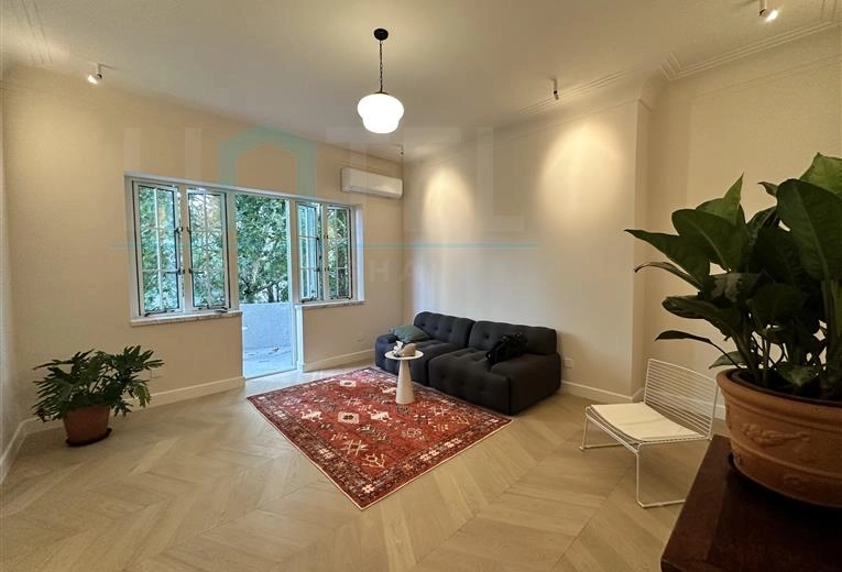 Rm 302 No 22 Lane 195 Yueyang Road