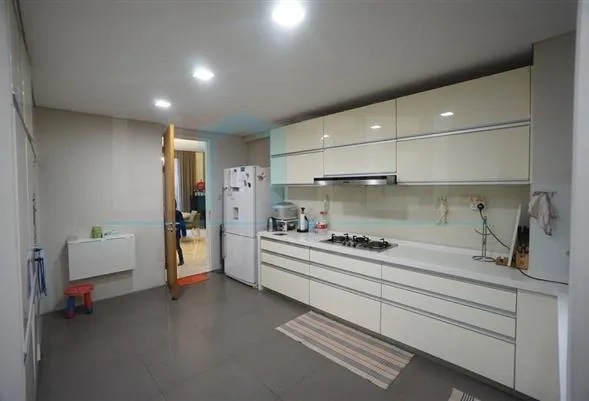 Rm 302 No 383 Lakeside Ville(9)