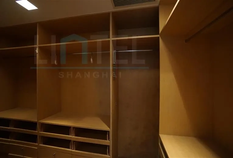 Rm 302 No 8 Lane 1696 Huaihai middle Road(9)