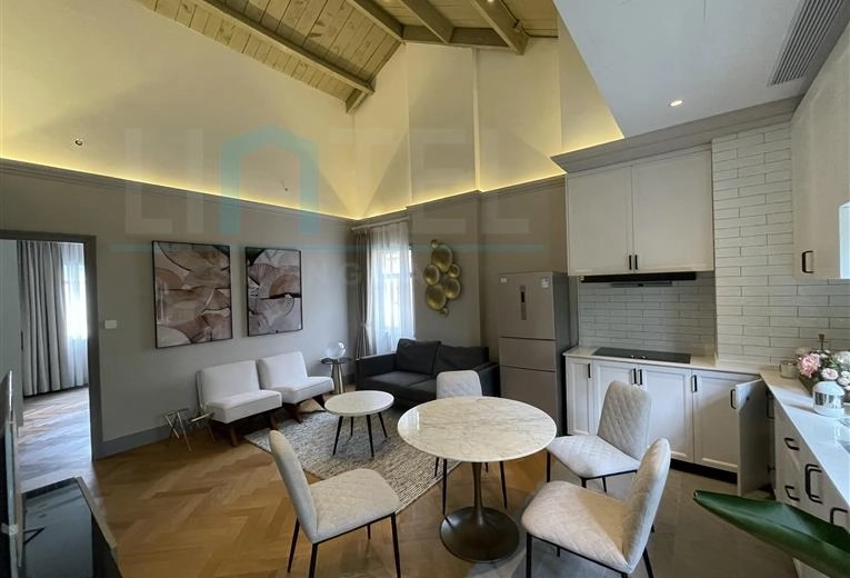 Rm 302 No 83 Wuxing  Road(2)