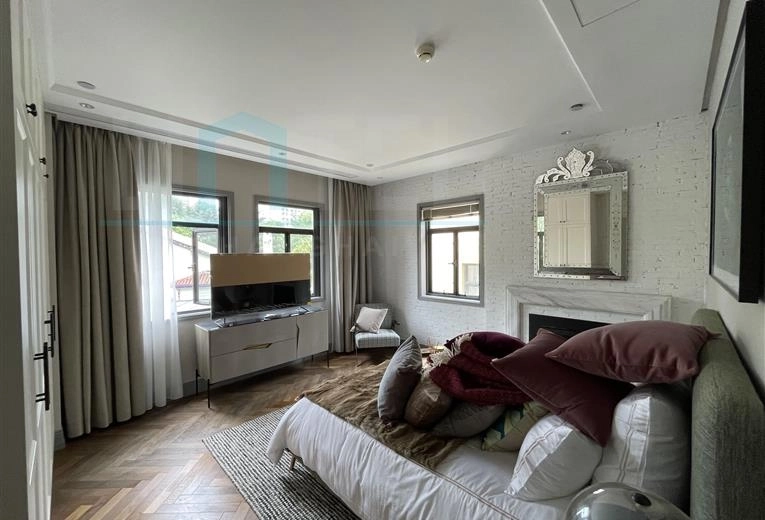 Rm 302 No 83 Wuxing  Road(3)