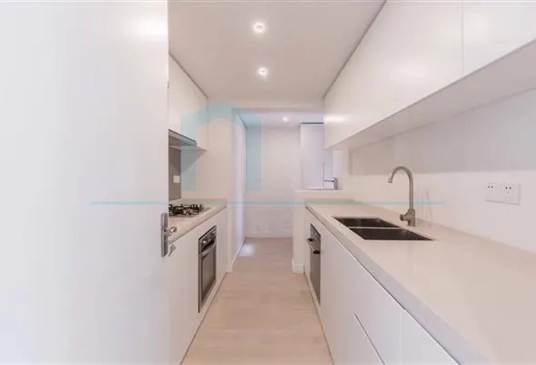 Rm 303 No 2 Eight Park Avenue(4)