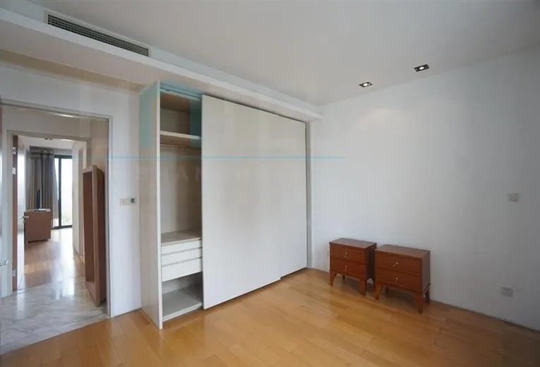 Rm 303 No 378 Lakeside Ville(11)