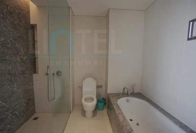 Rm 303 No 378 Lakeside Ville(7)
