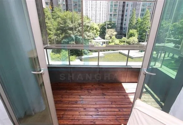 Rm 303 No 7 Eight Park Avenue(4)