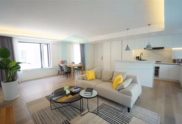 Rm 303 No N Fontaine Bleau