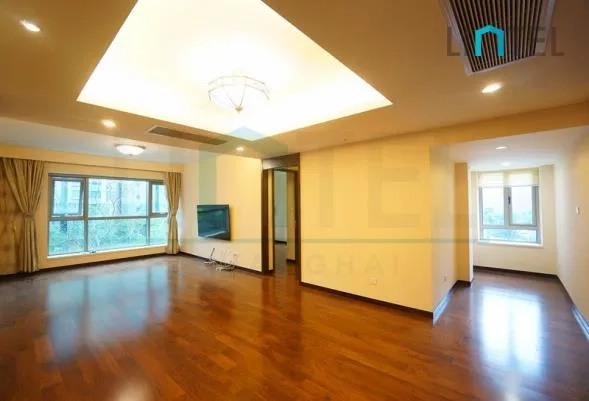 Rm 304 No 8 Eight Park Avenue