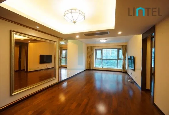 Rm 304 No 8 Eight Park Avenue(2)