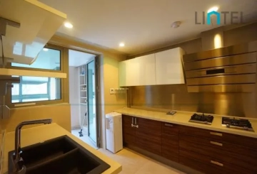 Rm 304 No 8 Eight Park Avenue(3)
