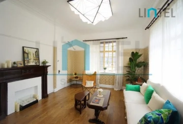 Rm 305 No 1850 Huaihai middle Road