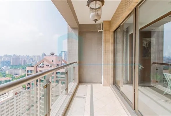Rm 3102 No 2 Central Residence II(3)