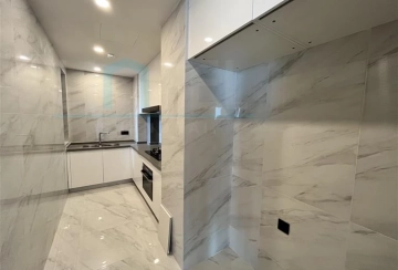 Rm 3102 No 5 Shanghai Bay Phase II(4)