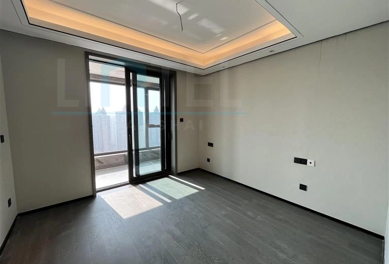 Rm 3102 No 5 Shanghai Bay Phase II(5)
