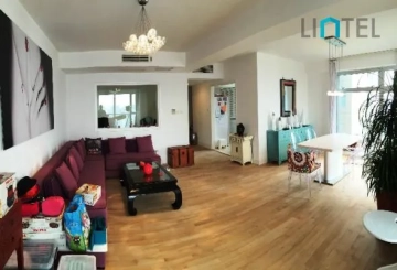 Rm 31C No 1 Palace Court