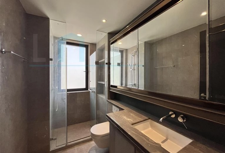 Rm 3201 No 16 Shanghai Bay Phase II(12)