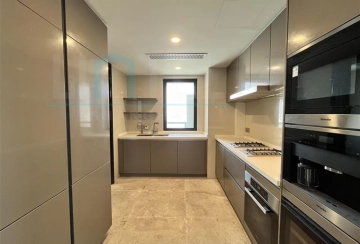 Rm 3201 No 16 Shanghai Bay Phase II(4)
