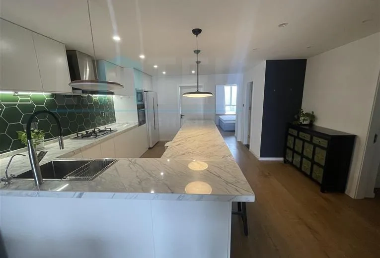 Rm 3201 No 3 Manhattan Heights(4)