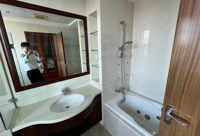Rm 3201 No 7 Yanlord Riverside Garden(14)