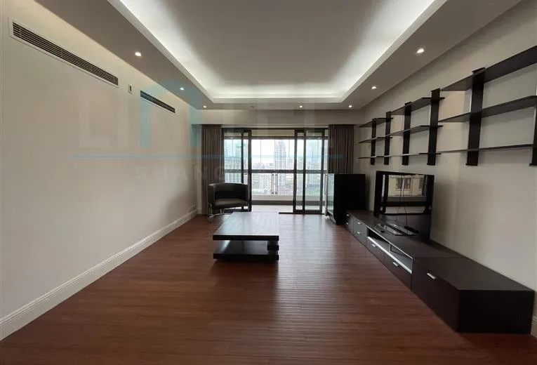 Rm 3201 No 9 Lakeville Regency