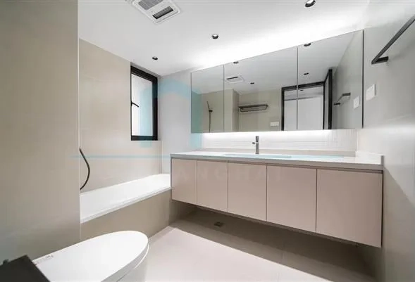 Rm 32A No 4 One Park Avenue(7)