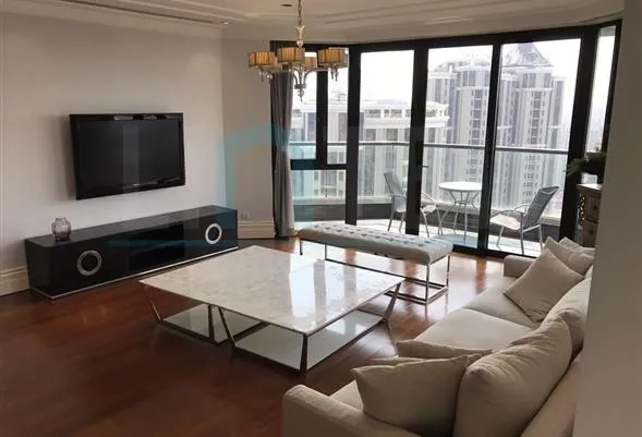 Rm 3301 No 2 Chateau Pinnacle