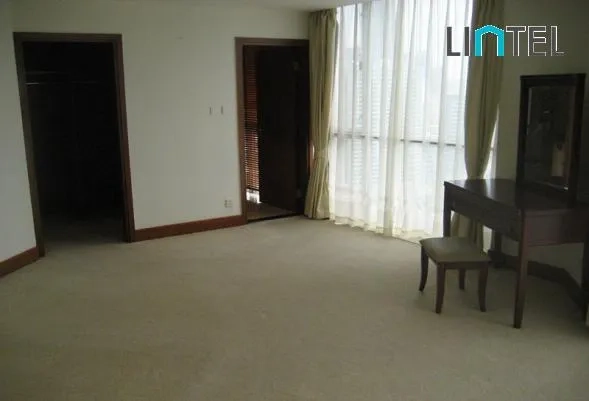 Rm 33E No 2 Chevalier Place(7)