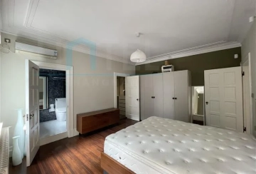 Rm 34 3F No 7 Lane 1173 Nanjing west Road(8)