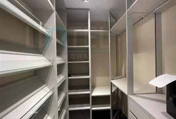 Rm 34 3F No 7 Lane 1173 Nanjing west Road(9)