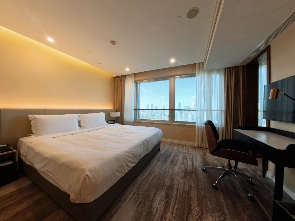 Rm 3407 Ascott Huaihai Road(8)